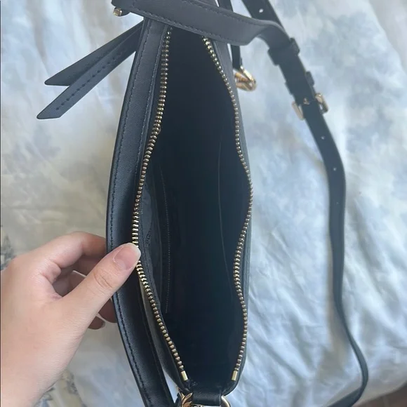 Michael Kors Black Leather Shoulder Bag - Picture 4 of 5